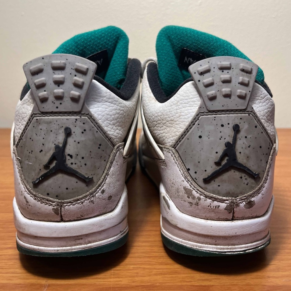 Jordan 4 Rasta - Picture 9 of 11